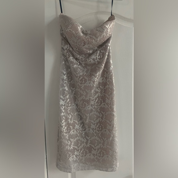 Strapless midi dress - Picture 1 of 4